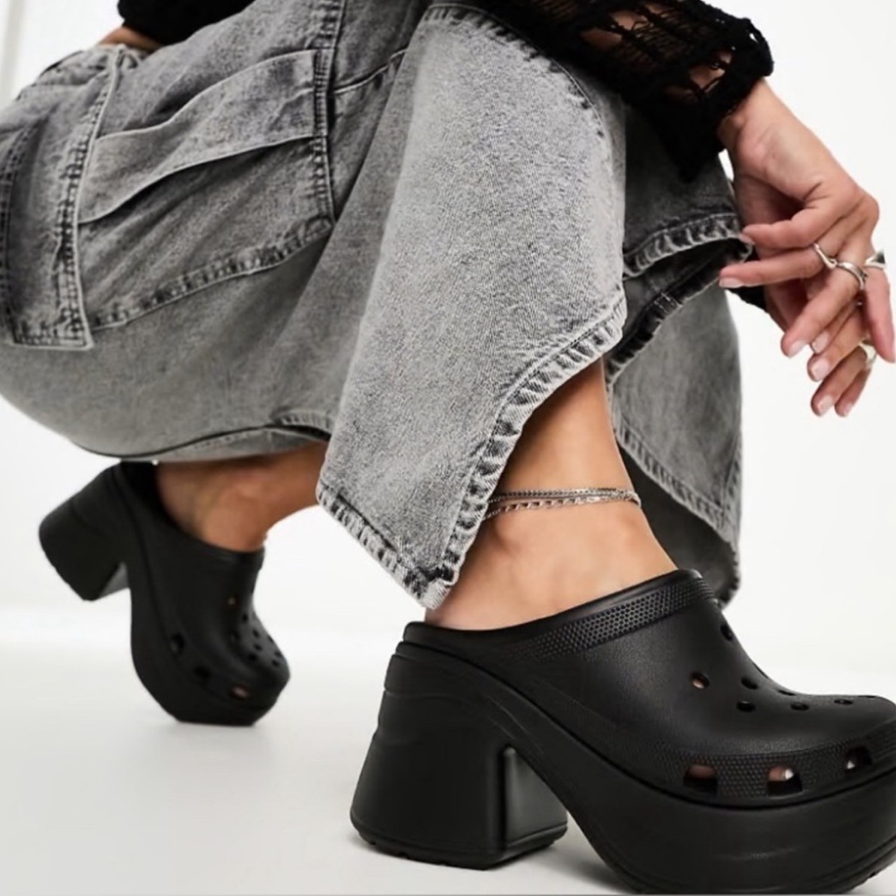 NWOT Crocs Siren Clogs Size 12 Men’s Women’s 14 Black‎ Unisex